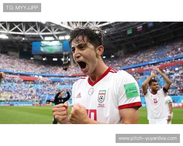 伊朗足球天才阿兹蒙：从沙尔克04到欧洲足坛的崛起之路