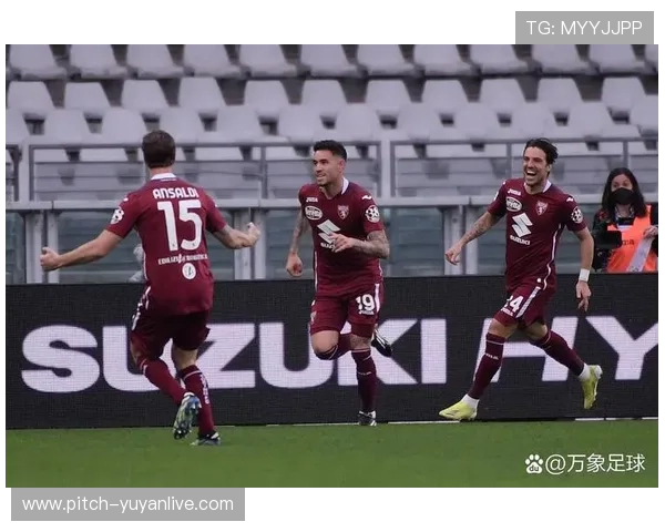 足球场上的萌力爆发 可爱球星们的精彩瞬间与独特魅力